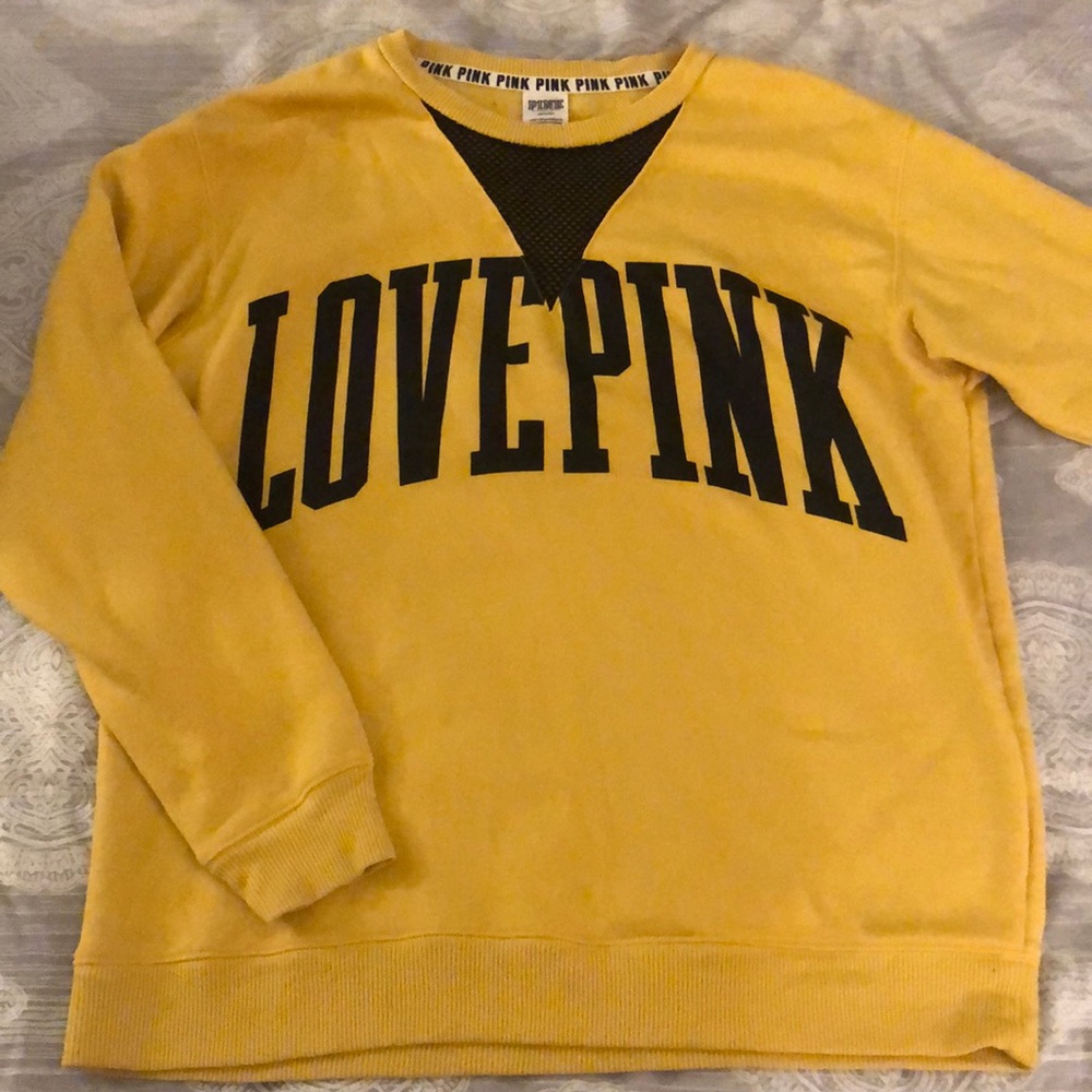 VS sweater